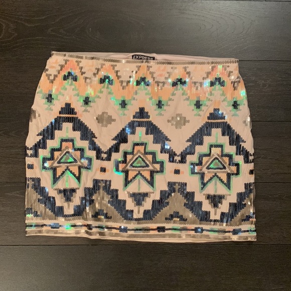 NWT Sequins beige mini skirt fully lined - Picture 5 of 8